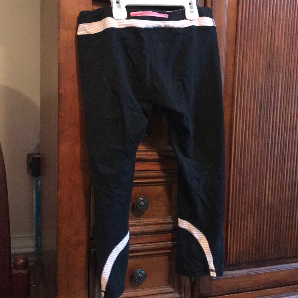 LuluLemom Capri pants